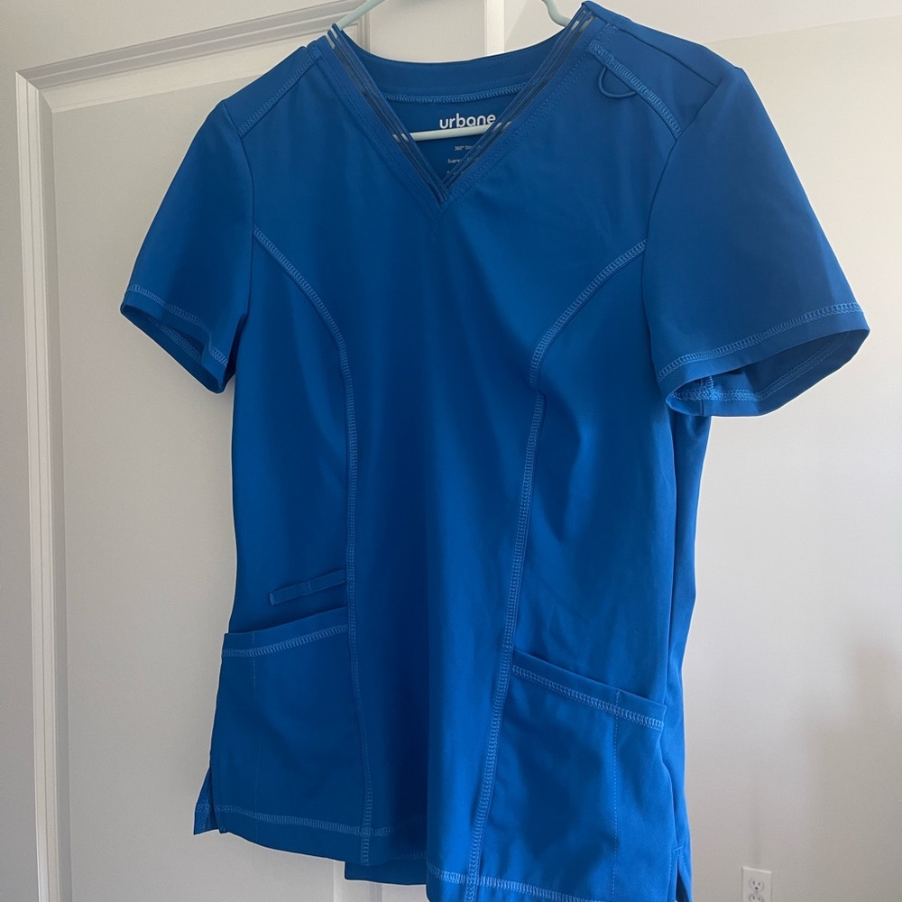 Urbane impulse scrubs